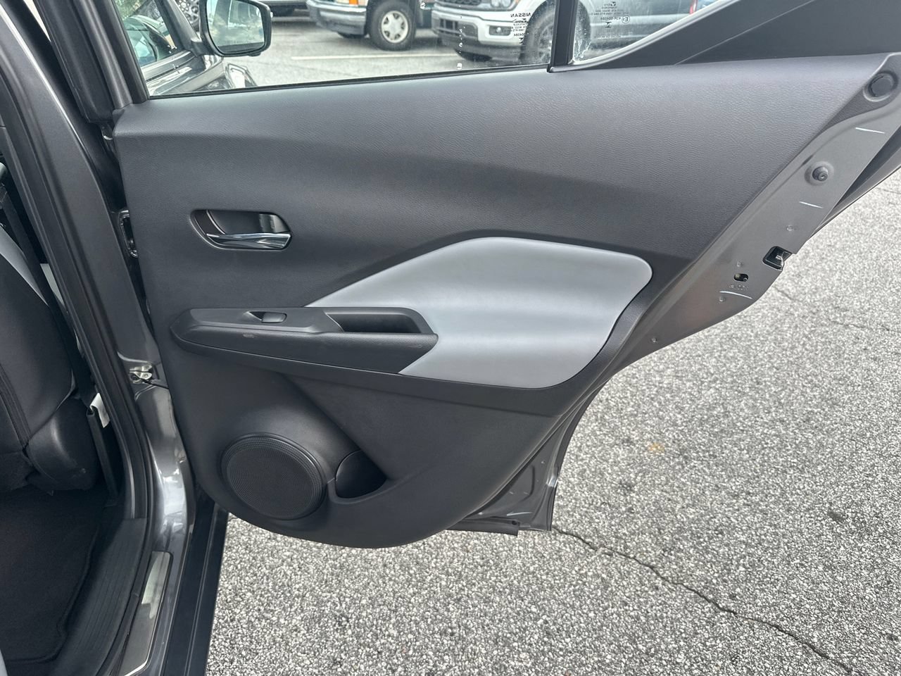 Used 2023 Nissan Kicks SR w/ SR Premium Package FWD image 18