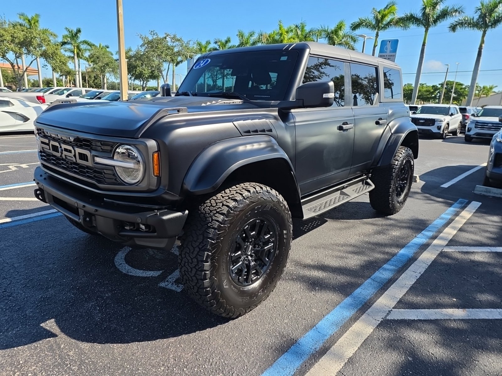 Certified 2024 Ford Bronco Raptor w/ Interior Carbon Fiber Pack 6 AWD/4WD image 2