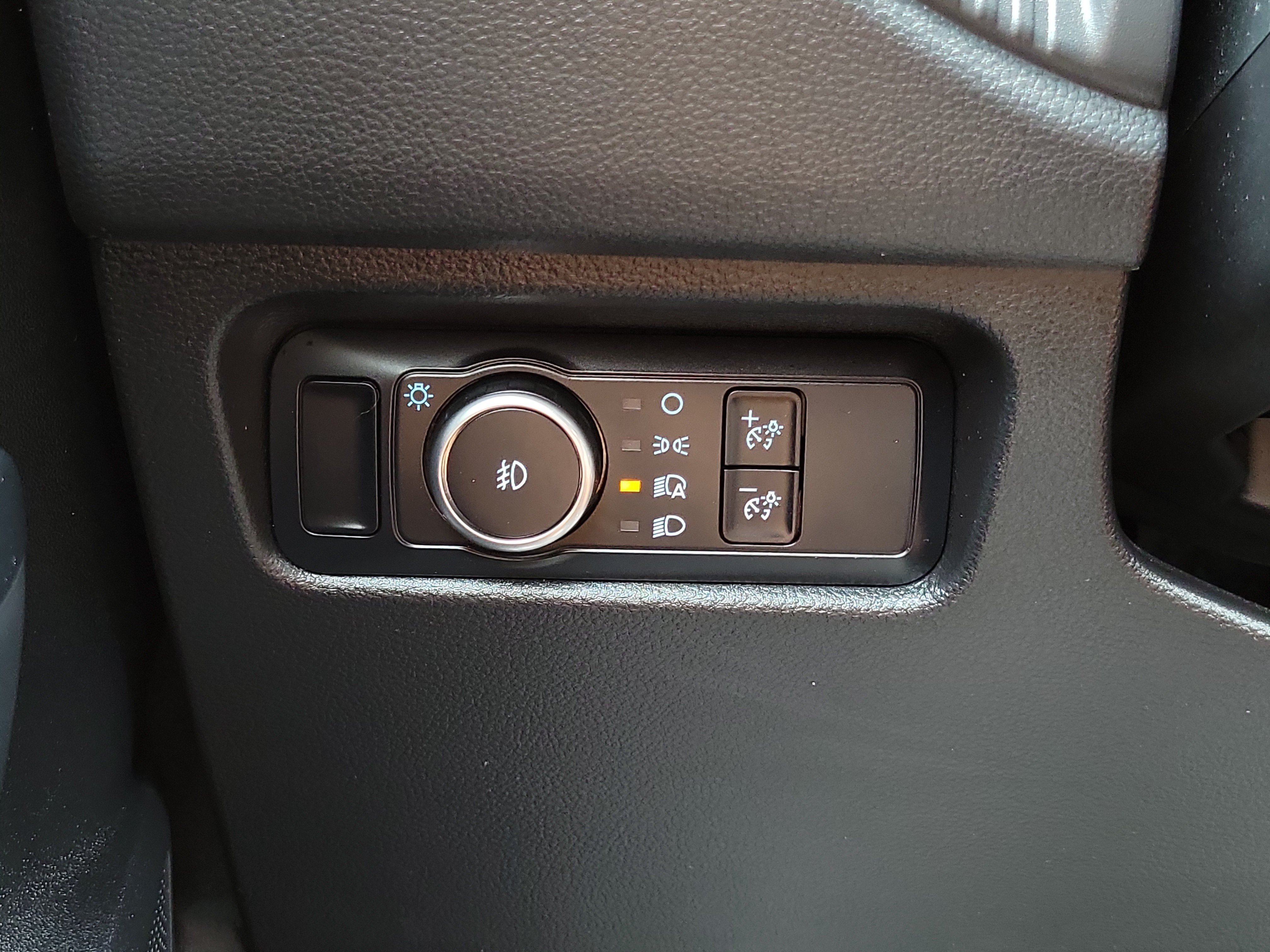 Certified 2025 Ford Ranger XL RWD image 27