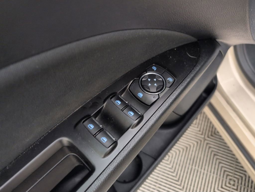 Certified 2018 Ford Fusion SE w/ Equipment Group 201A FWD image 32