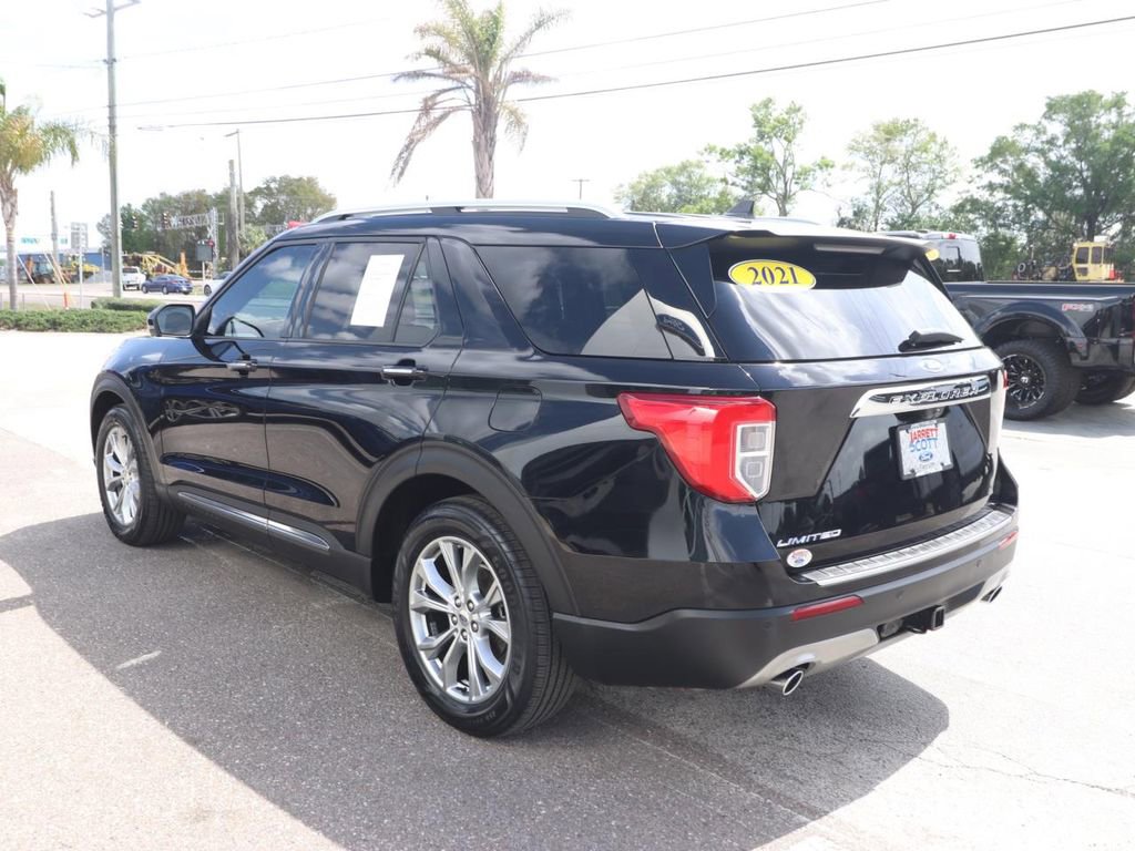 Certified 2021 Ford Explorer Limited w/ Equipment Group 301A image 5
