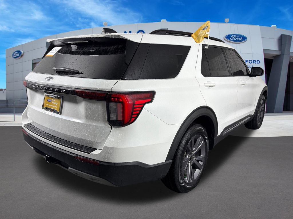 Certified 2025 Ford Explorer Active w/ Active Comfort Package AWD/4WD image 5