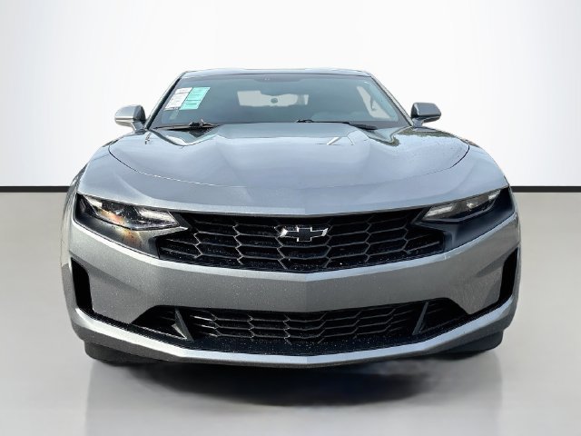 Used 2020 Chevrolet Camaro LT RWD image 2