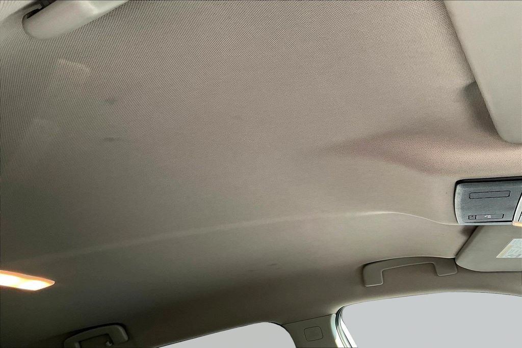 Used 2025 Nissan Rogue SV FWD image 26