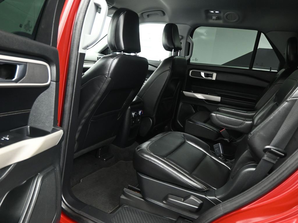 Certified 2021 Ford Explorer XLT image 44