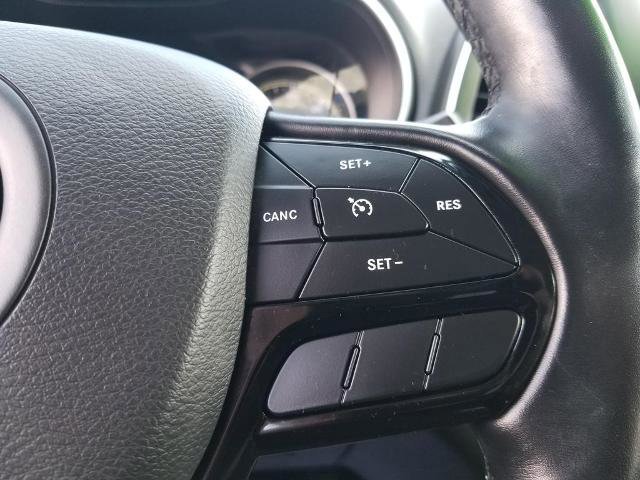 Used 2020 Jeep Cherokee Latitude Plus image 27