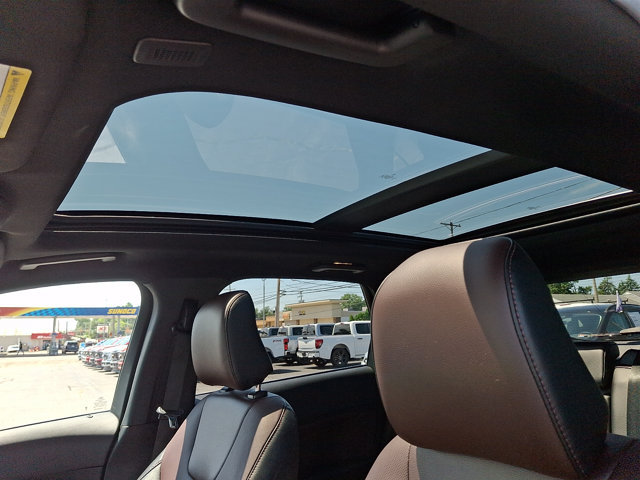Certified 2022 Ford Edge Titanium w/ Equipment Group 301A AWD/4WD image 15