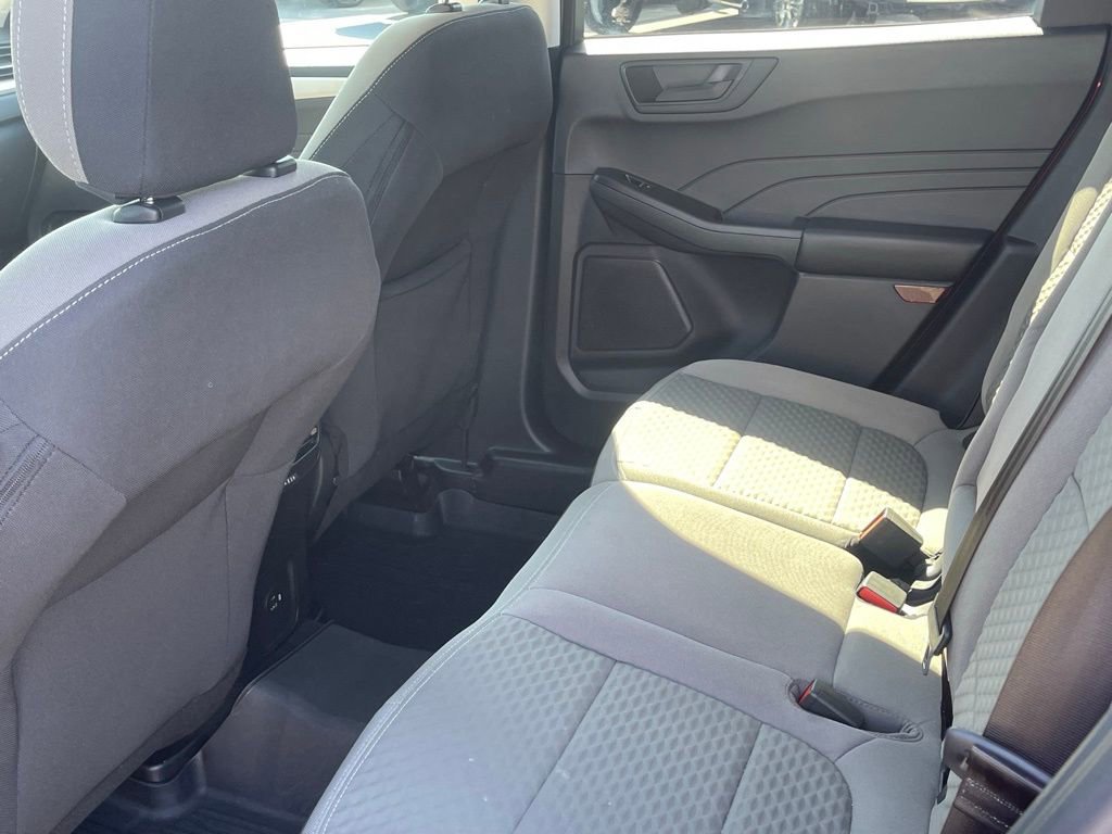 Certified 2022 Ford Escape SE w/ SE Sport Appearance Package image 22