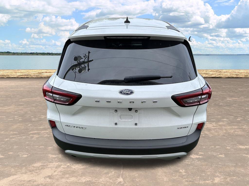 Certified 2025 Ford Escape Active AWD/4WD image 8