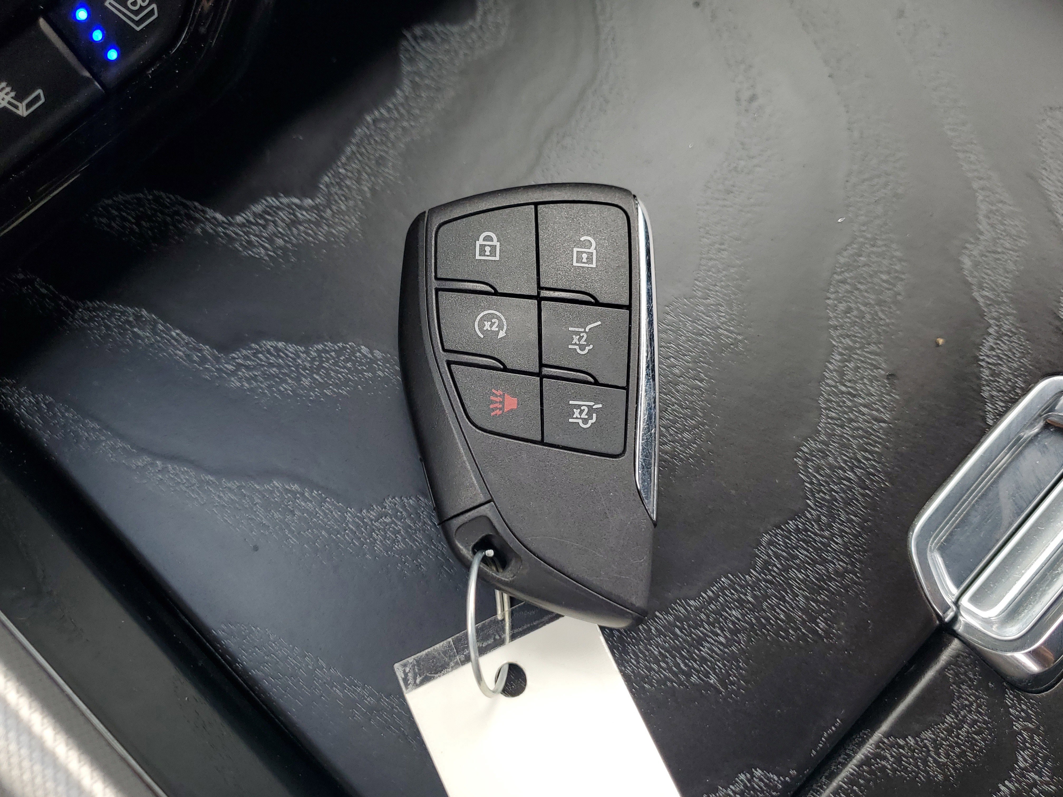 Used 2023 GMC Yukon XL Denali image 30