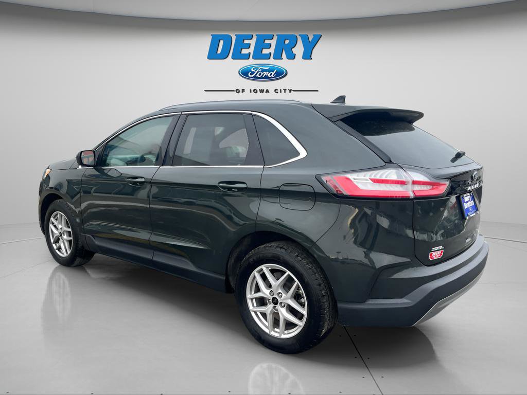 Certified 2024 Ford Edge SEL w/ Convenience Package AWD/4WD image 3