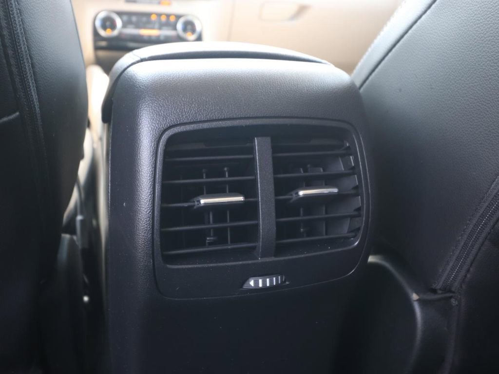 Certified 2022 Ford Escape Titanium AWD/4WD image 12