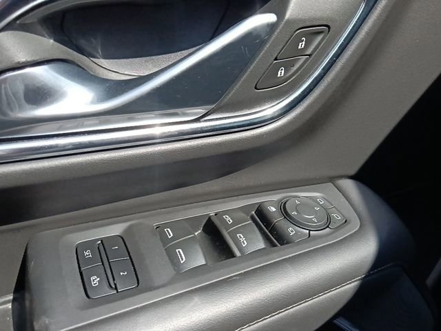 Used 2024 Chevrolet Tahoe Z71 w/ Luxury Package image 12