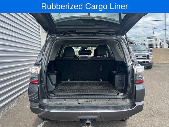 Used 2022 Toyota 4Runner SR5 Premium w/ Moonroof Package AWD/4WD image 6