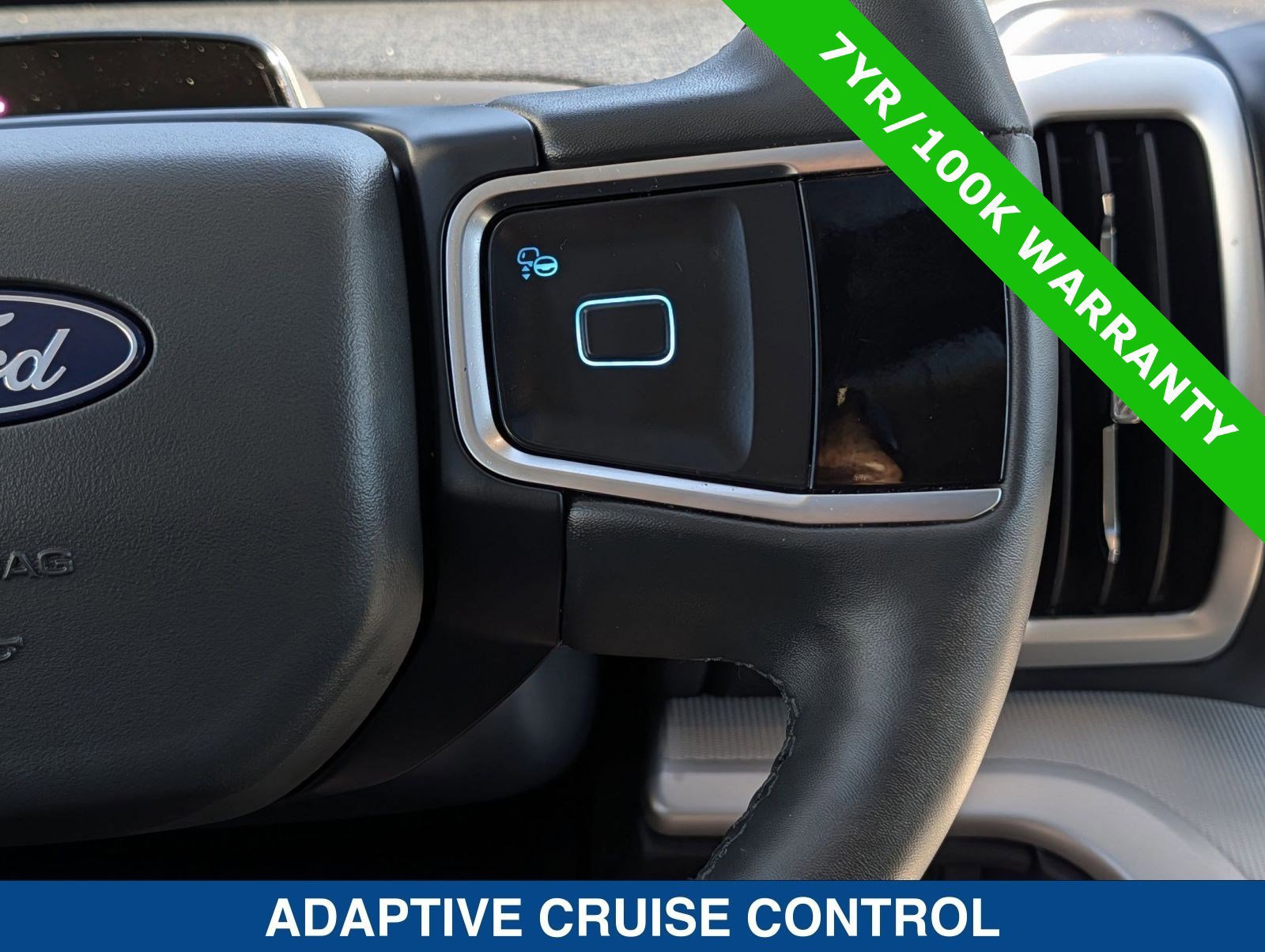 Certified 2025 Ford Expedition Active image 30