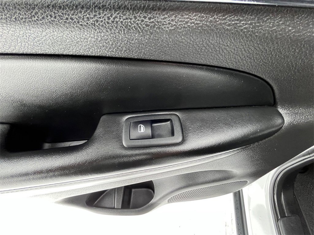 Used 2021 Jeep Grand Cherokee Limited image 27