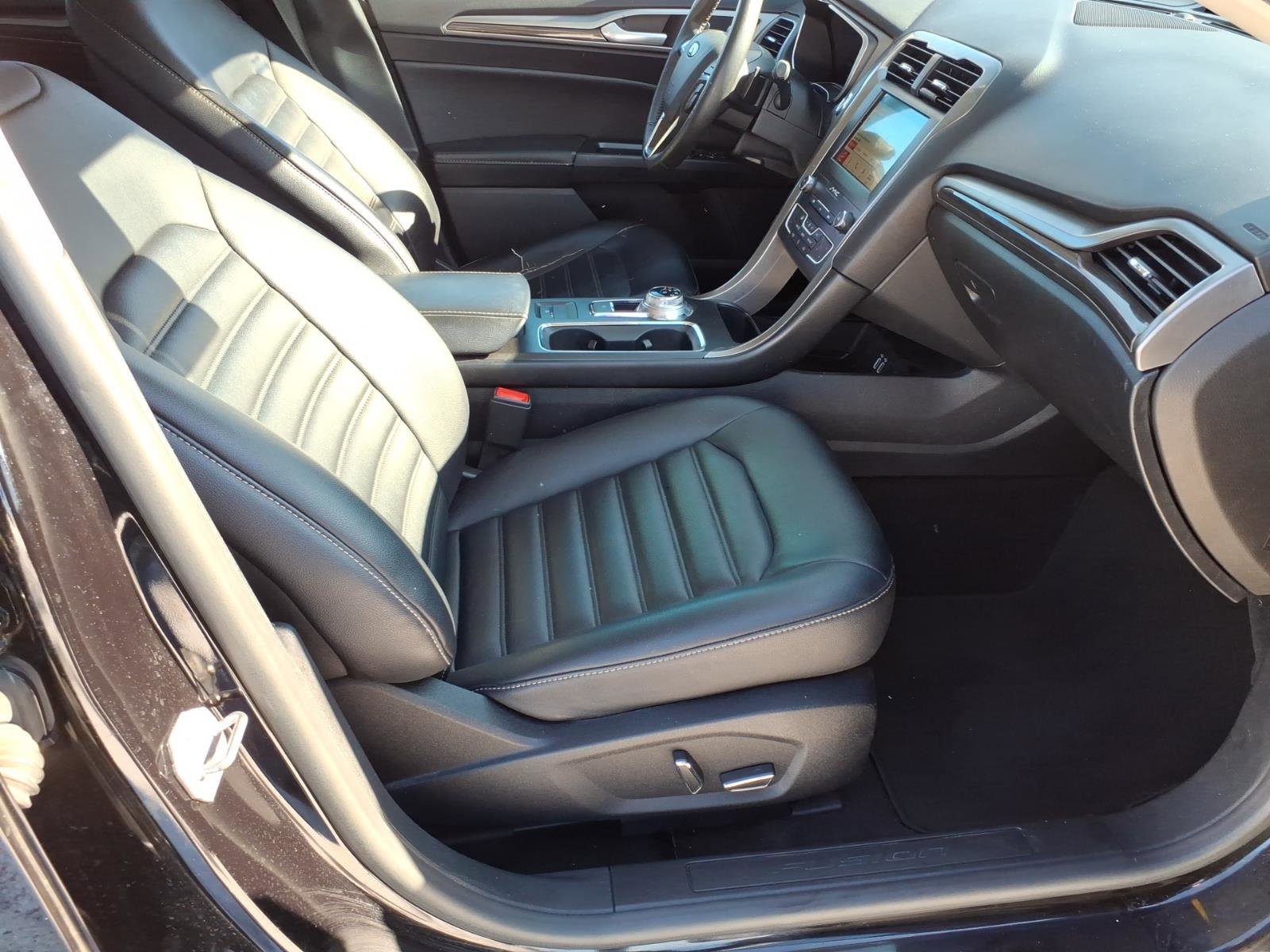 Certified 2019 Ford Fusion SEL image 7