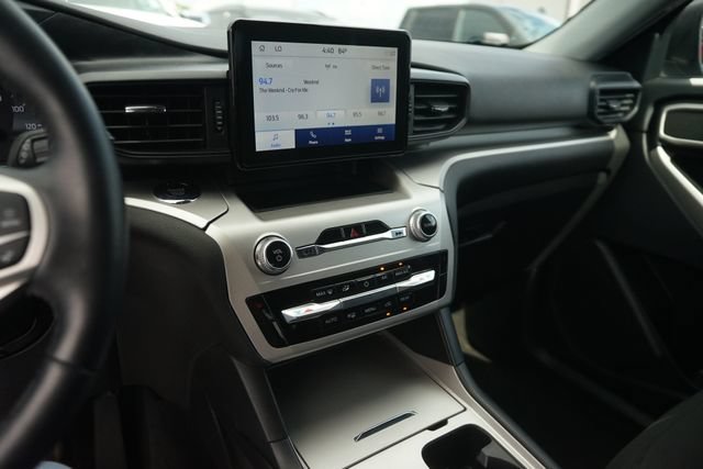 Certified 2022 Ford Explorer XLT RWD image 28