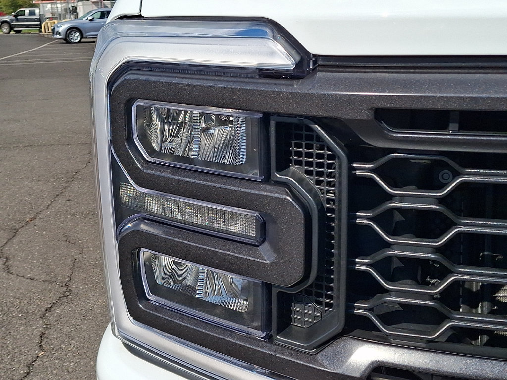 Certified 2025 Ford F250 XL w/ STX Appearance Package AWD/4WD image 12