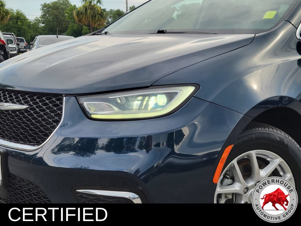 Used 2023 Chrysler Pacifica Touring-L FWD image 11