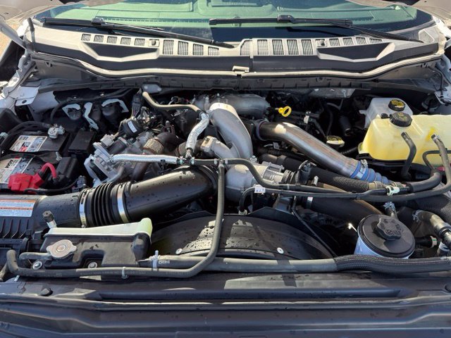 Certified 2022 Ford F350 4x4 Crew Cab DRW Super Duty image 47