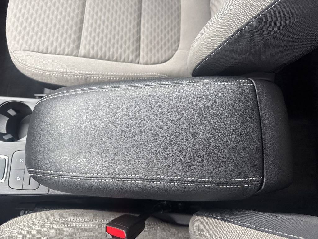 Certified 2022 Ford Escape SE w/ Cold Weather Package image 11