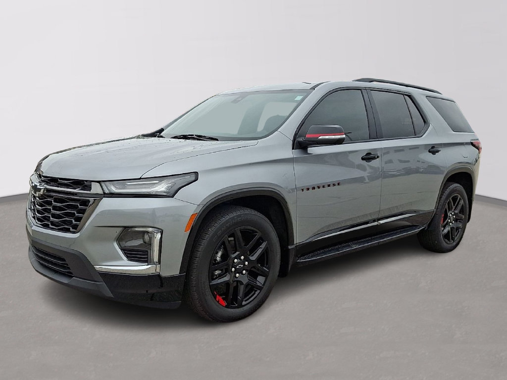 Used 2023 Chevrolet Traverse Premier w/ Redline Edition FWD image 3