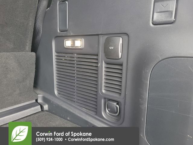 Certified 2025 Ford Expedition Active AWD/4WD image 24