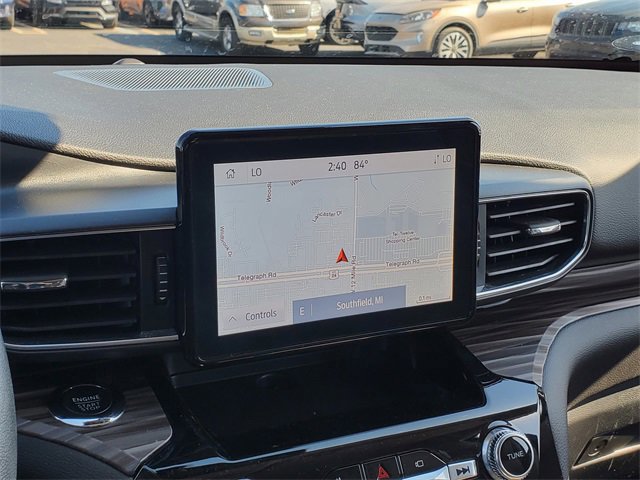 Certified 2022 Ford Explorer Limited w/ Equipment Group 301A image 20