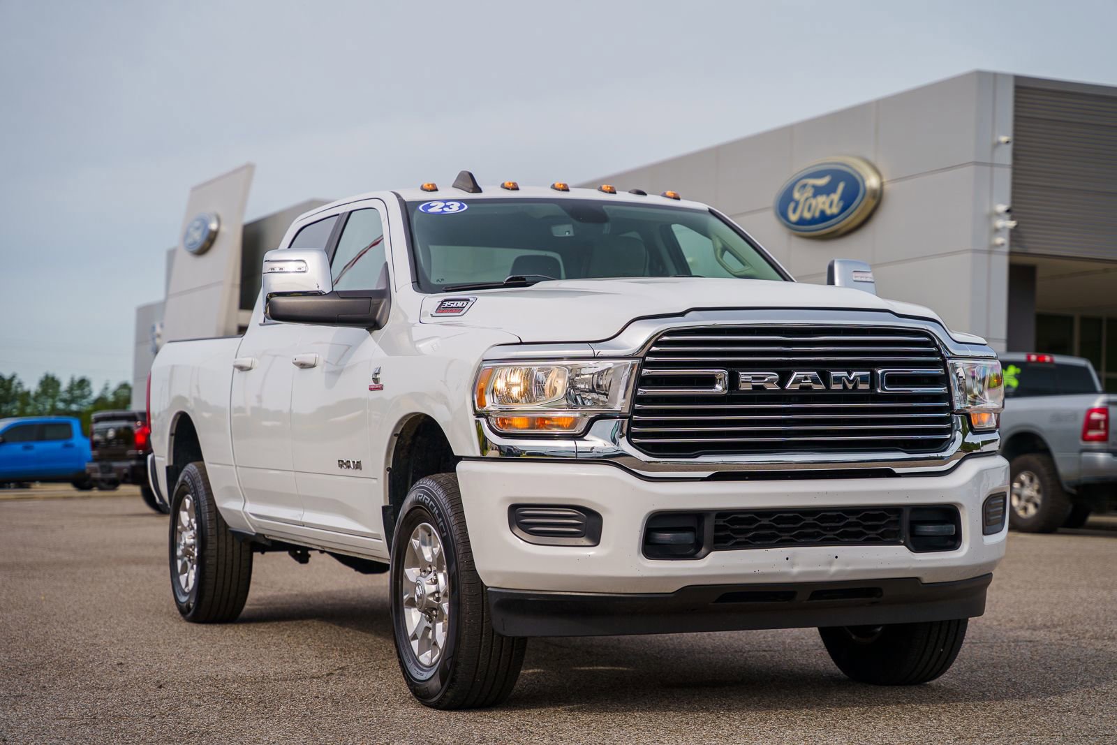 Used 2023 RAM 3500 Laramie image 7