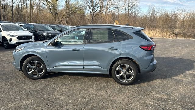 Certified 2024 Ford Escape ST-Line w/ Tech Pack #1 image 2