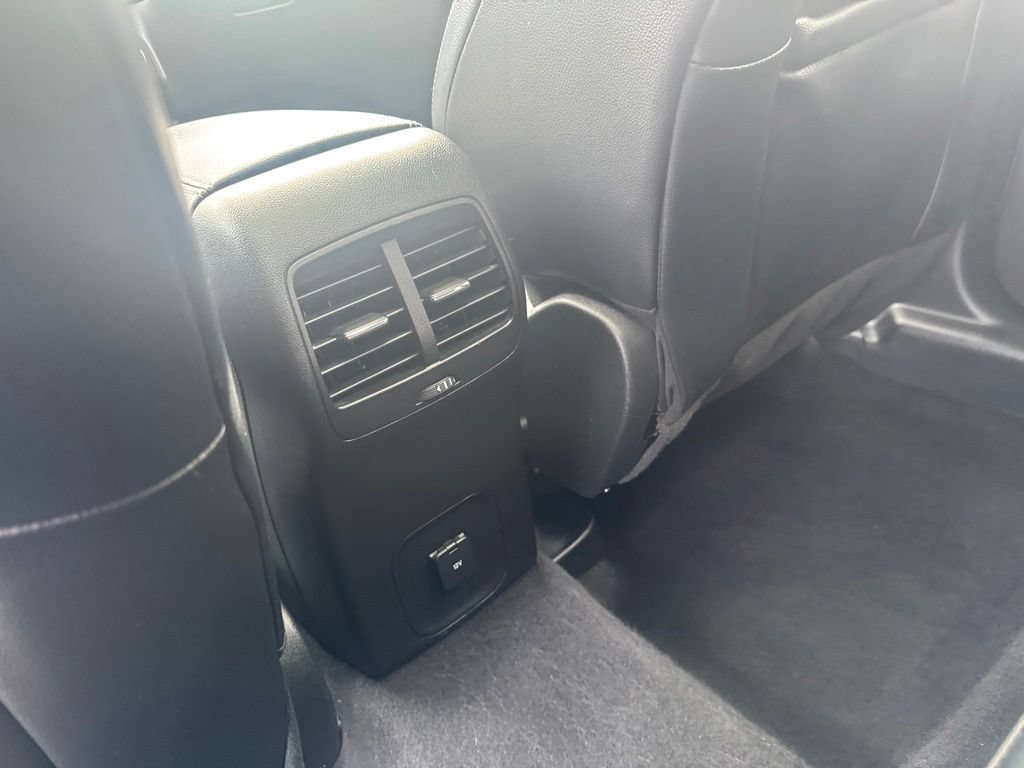 Certified 2020 Ford Escape SEL FWD image 33