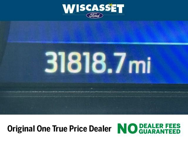 Certified 2022 Ford Explorer XLT w/ Equipment Group 202A image 22