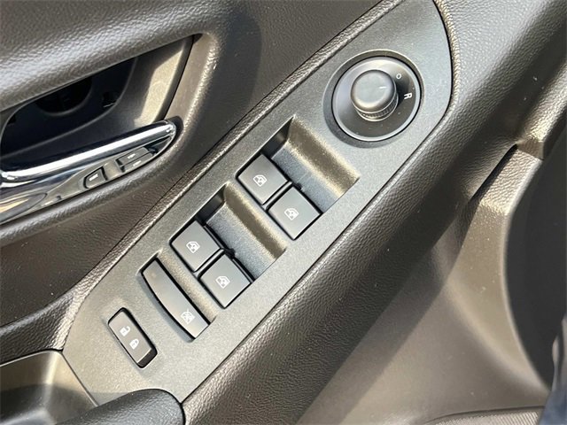 Used 2018 Chevrolet Trax LS image 17