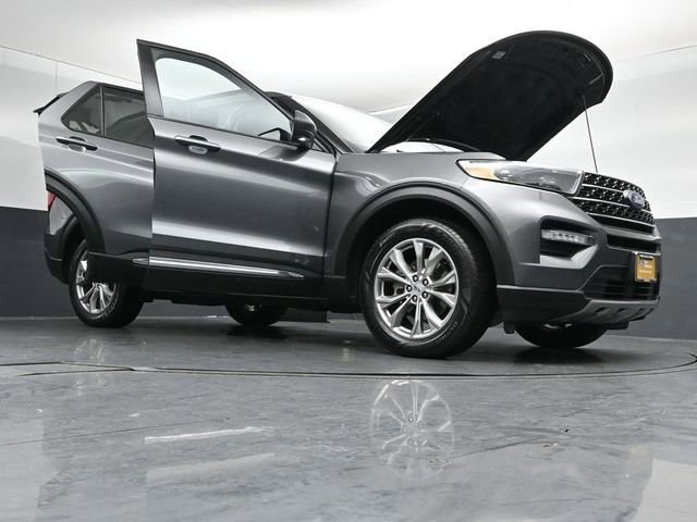 Certified 2023 Ford Explorer XLT w/ Equipment Group 202A AWD/4WD image 55