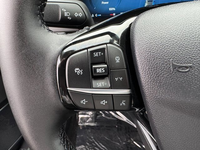 Certified 2025 Ford Escape SE w/ PHEV Premium Package image 23