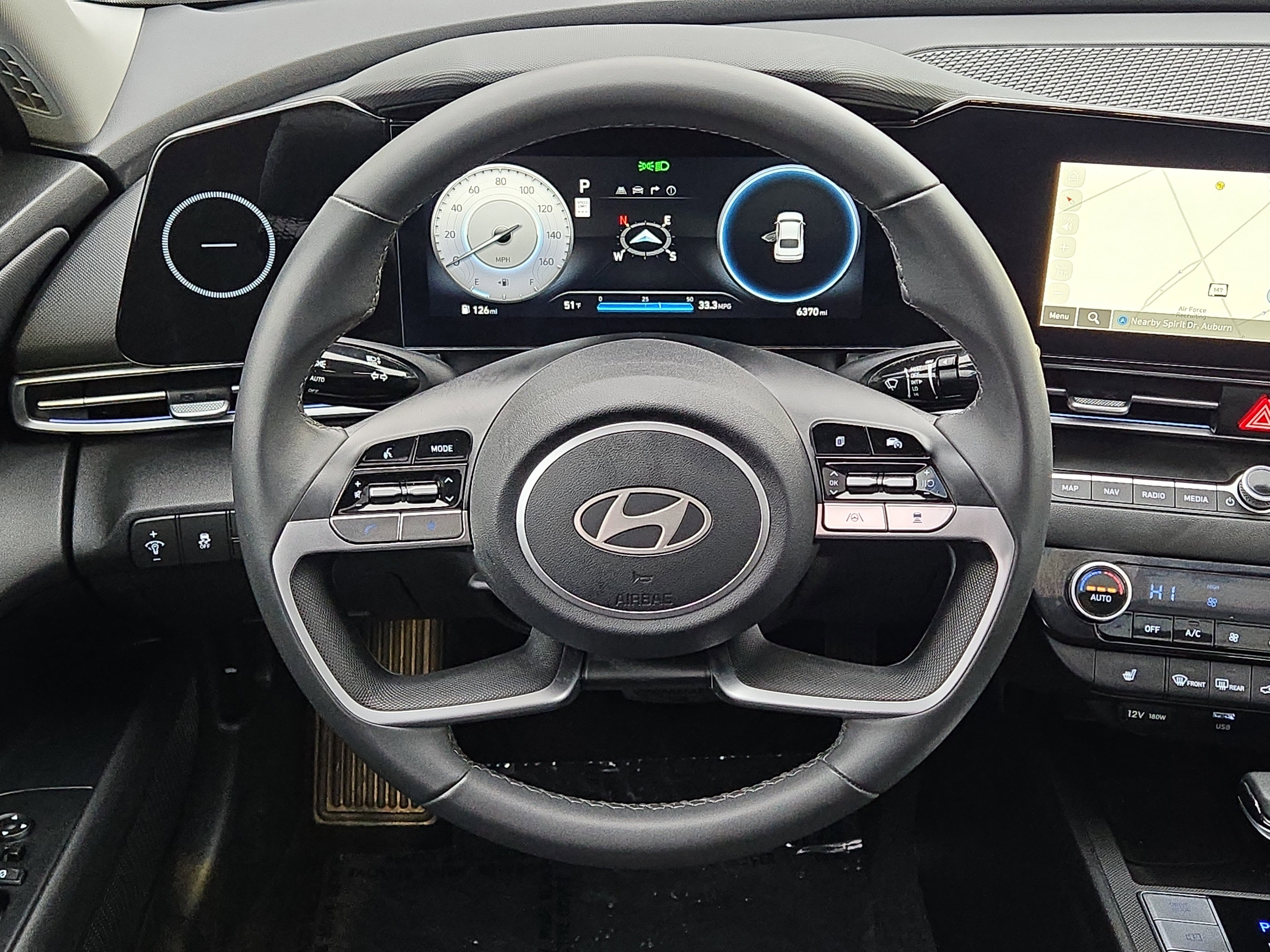 Used 2025 Hyundai Elantra SEL image 15