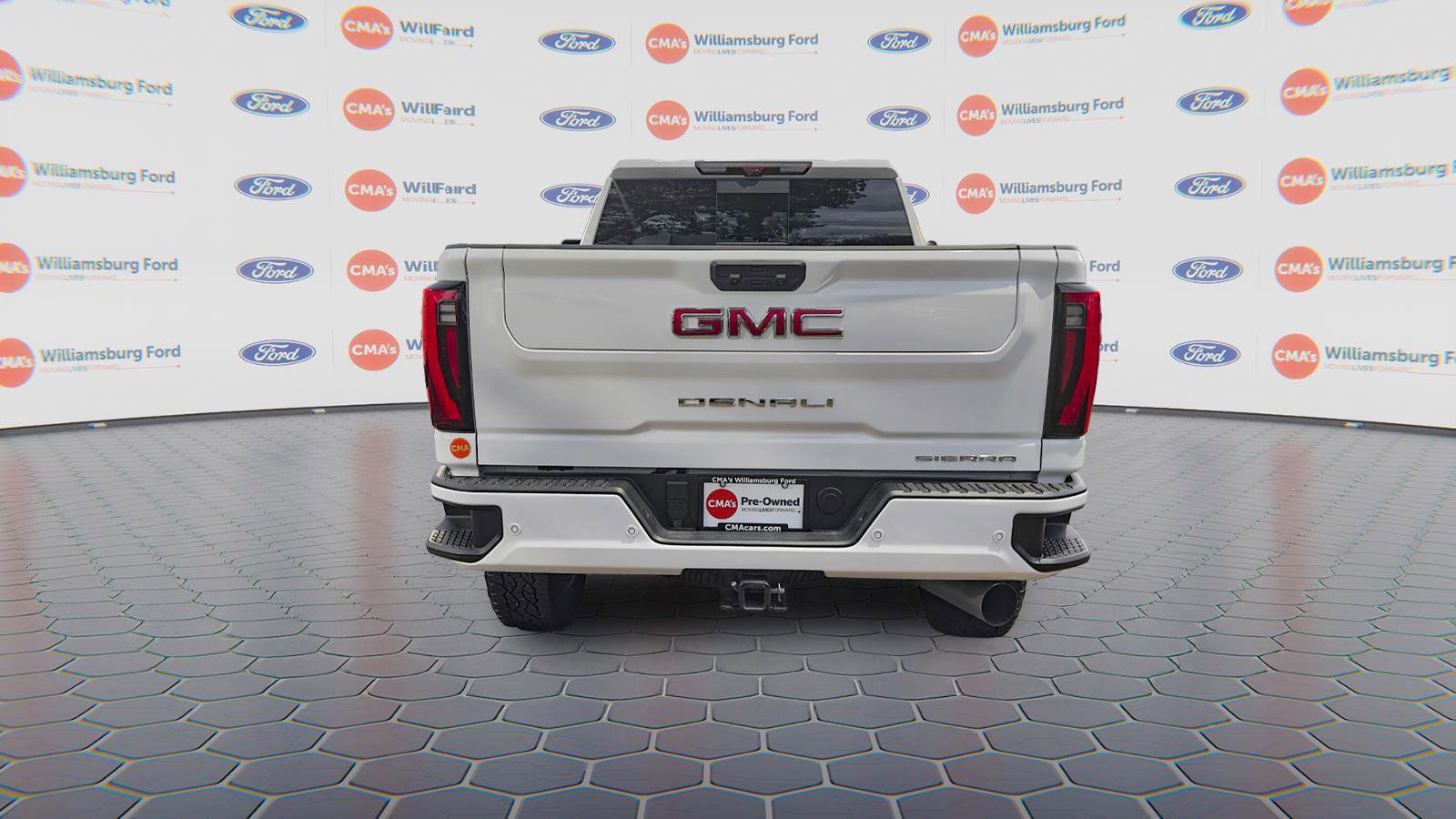 Used 2025 GMC Sierra 2500 Denali w/ Denali Reserve Package image 2