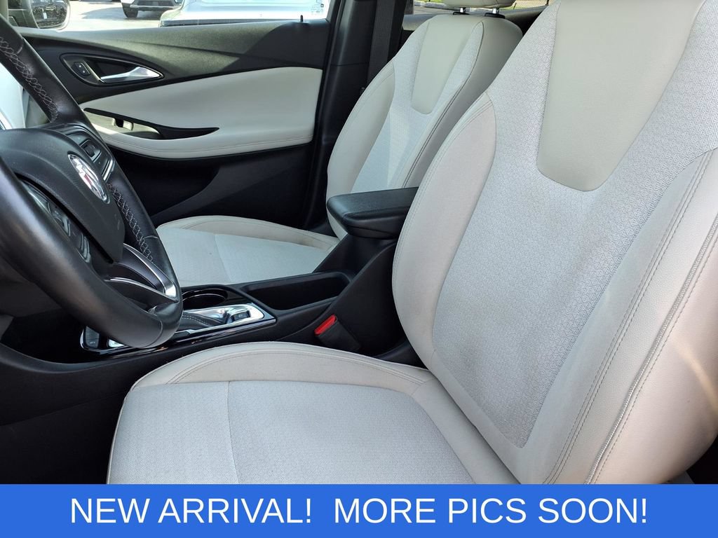 Used 2021 Buick Encore GX Preferred w/ Cold Weather Comfort Package FWD image 3