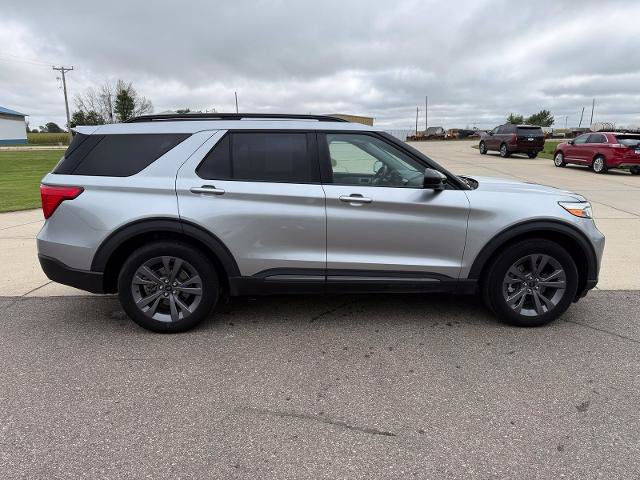 Certified 2023 Ford Explorer XLT w/ Equipment Group 202A AWD/4WD image 9