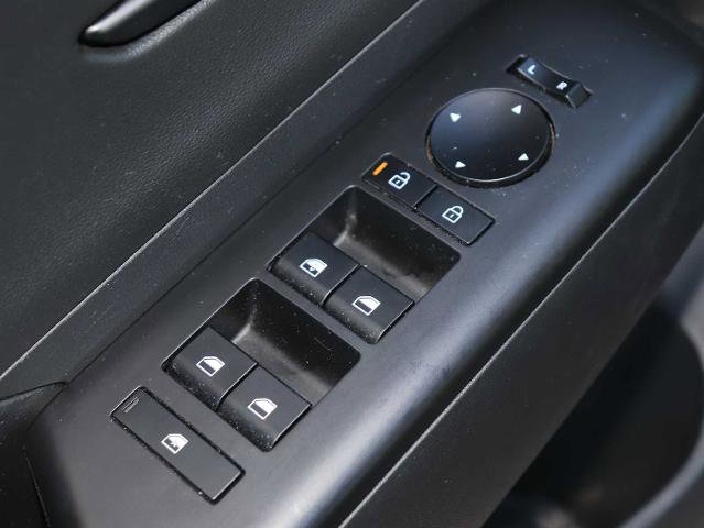 Used 2025 Hyundai Kona SEL image 16