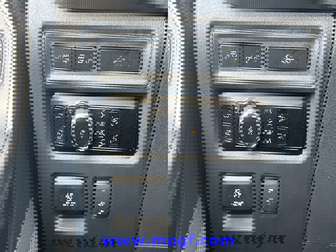 Certified 2023 Ford F150 Platinum w/ Equipment Group 701A High image 25