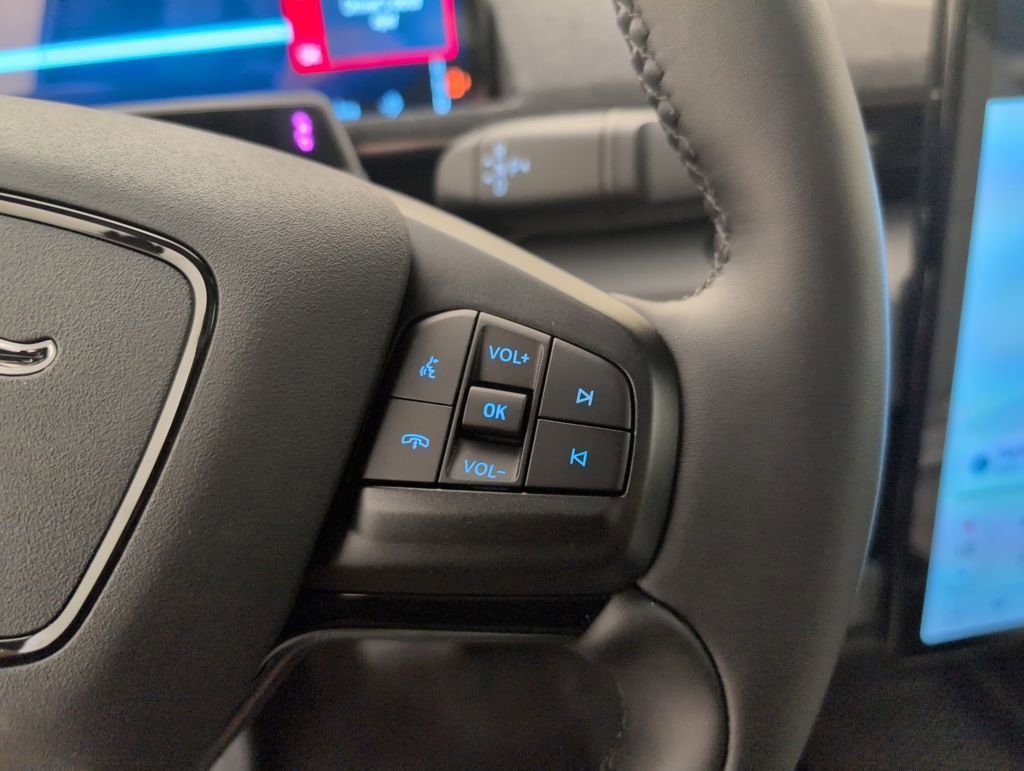 Certified 2025 Ford Mustang Mach-E Premium image 42