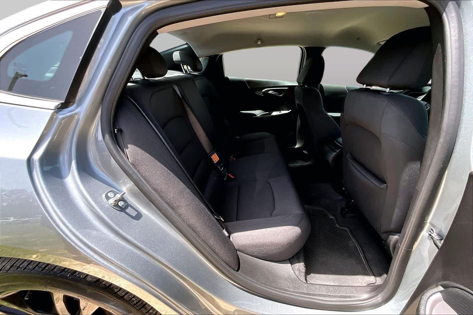 Used 2025 Chevrolet Malibu RS FWD image 20