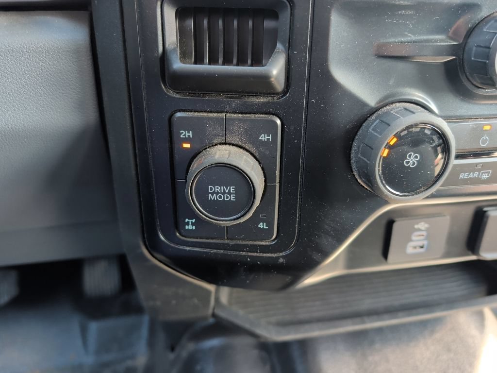 Certified 2025 Ford F250 XL w/ STX Appearance Package AWD/4WD image 17