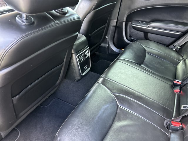 Used 2019 Chrysler 300 Touring L w/ Quick Order Package 22F RWD image 22