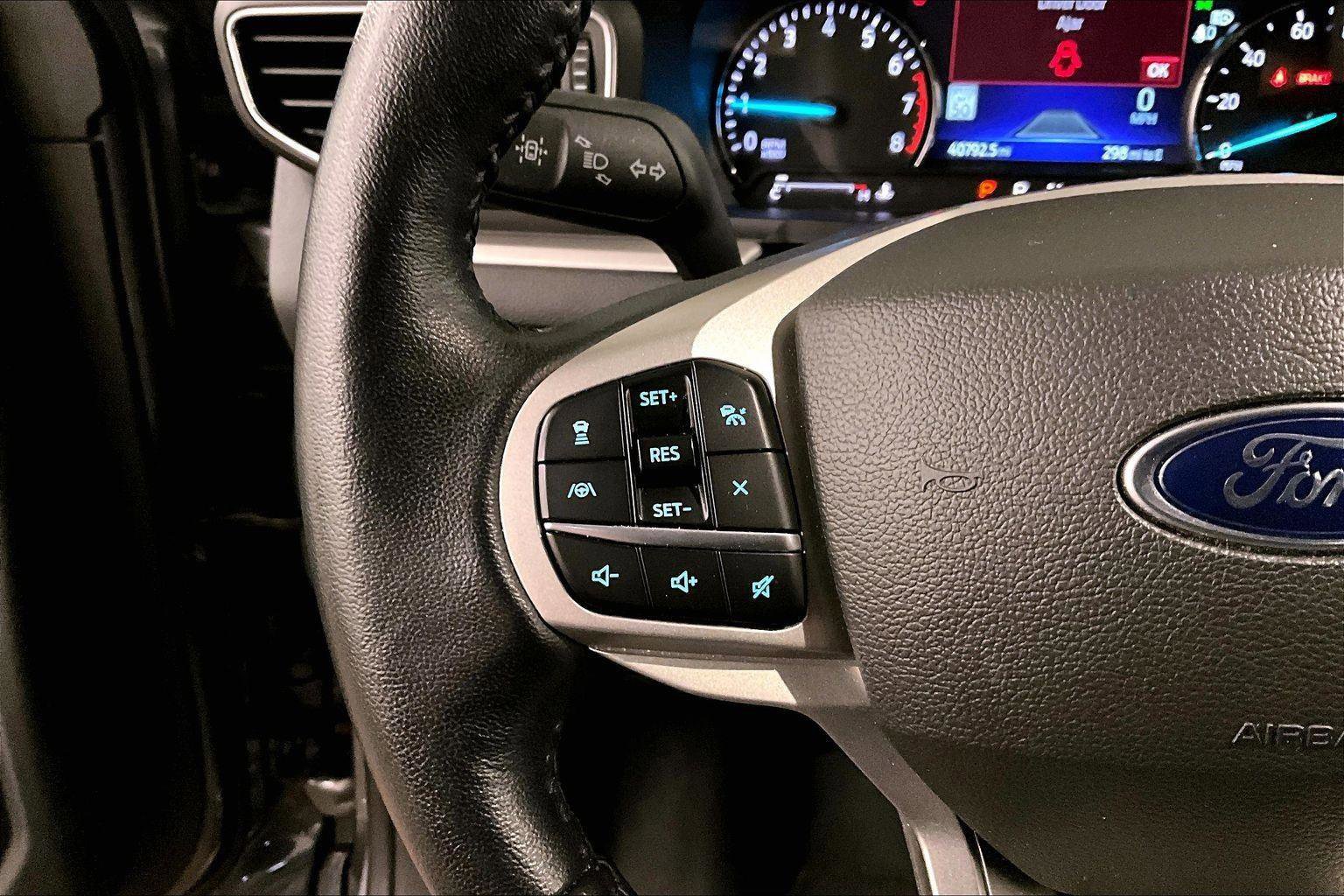 Certified 2022 Ford Explorer XLT w/ Equipment Group 202A image 17