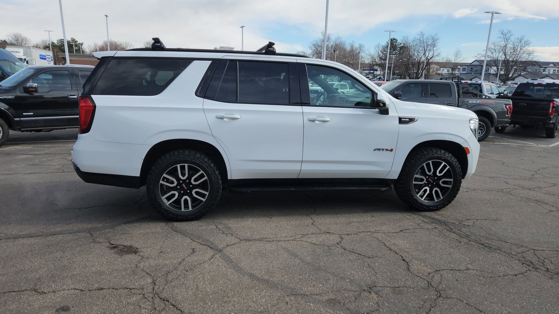 Used 2023 GMC Yukon AT4 w/ Technology Package image 19