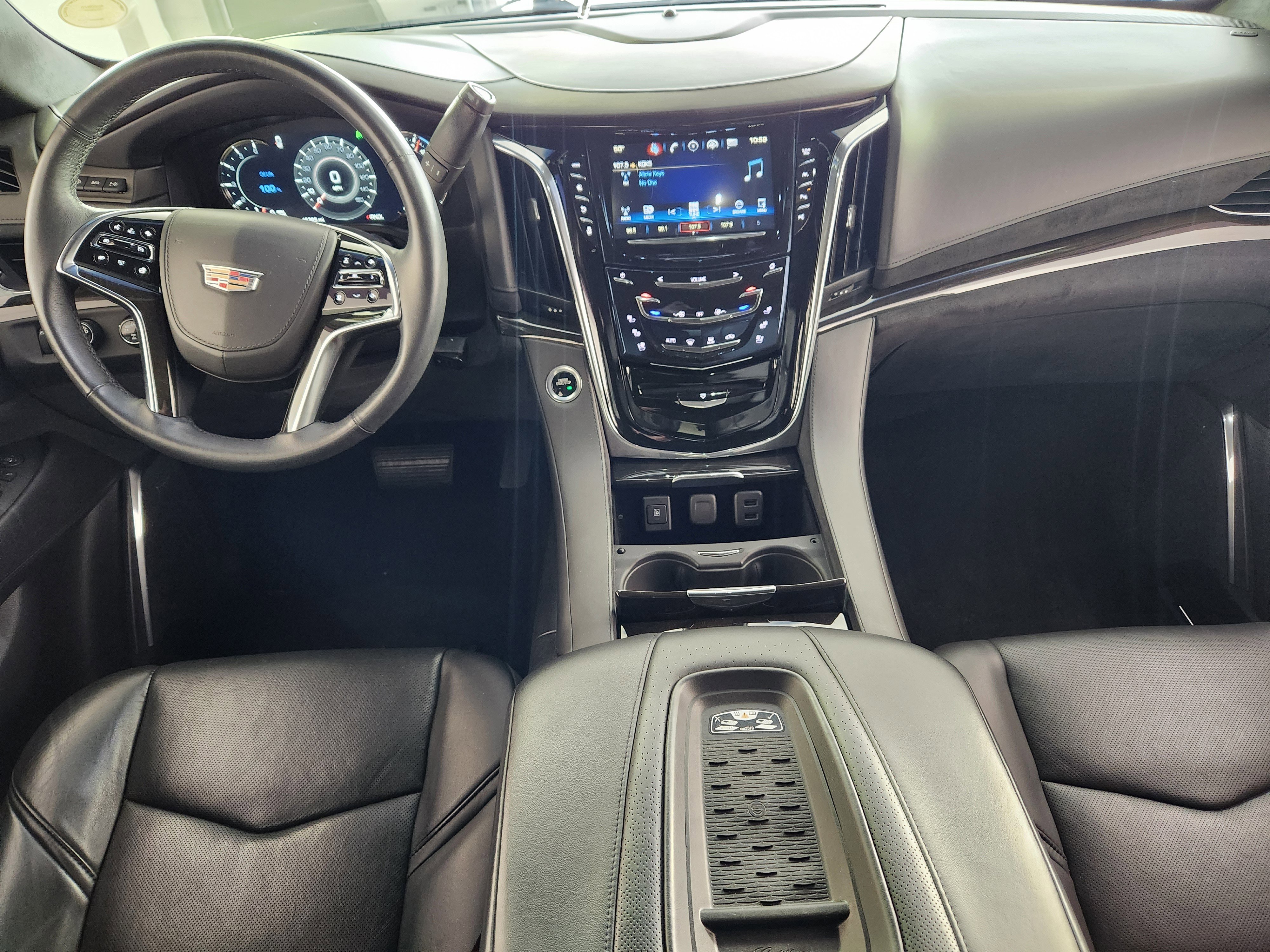 Used 2017 Cadillac Escalade Platinum image 15