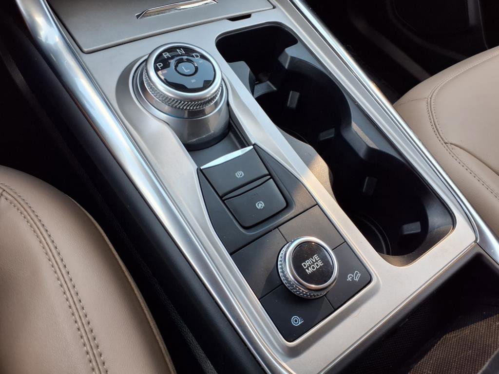 Certified 2022 Ford Explorer XLT w/ Equipment Group 202A image 21